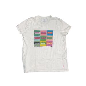 Levi's Logo Design Tee Classic Fit Graphic T-Shirt Size Medium 100% Cotton